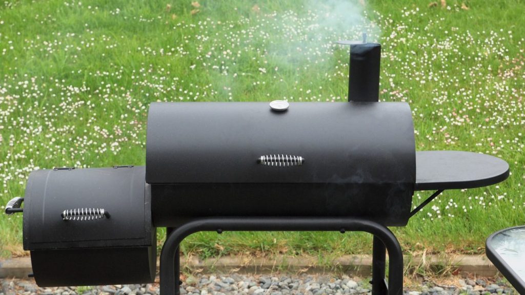 A Beginner’s Guide On How To Barbecue And Smoke Meat